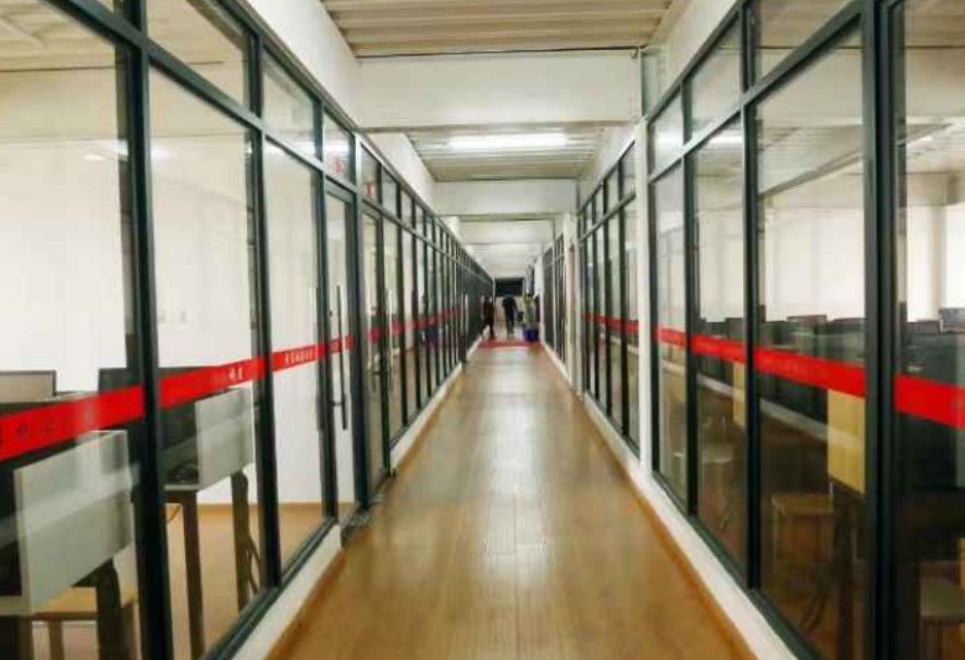 江西昌大技工學校